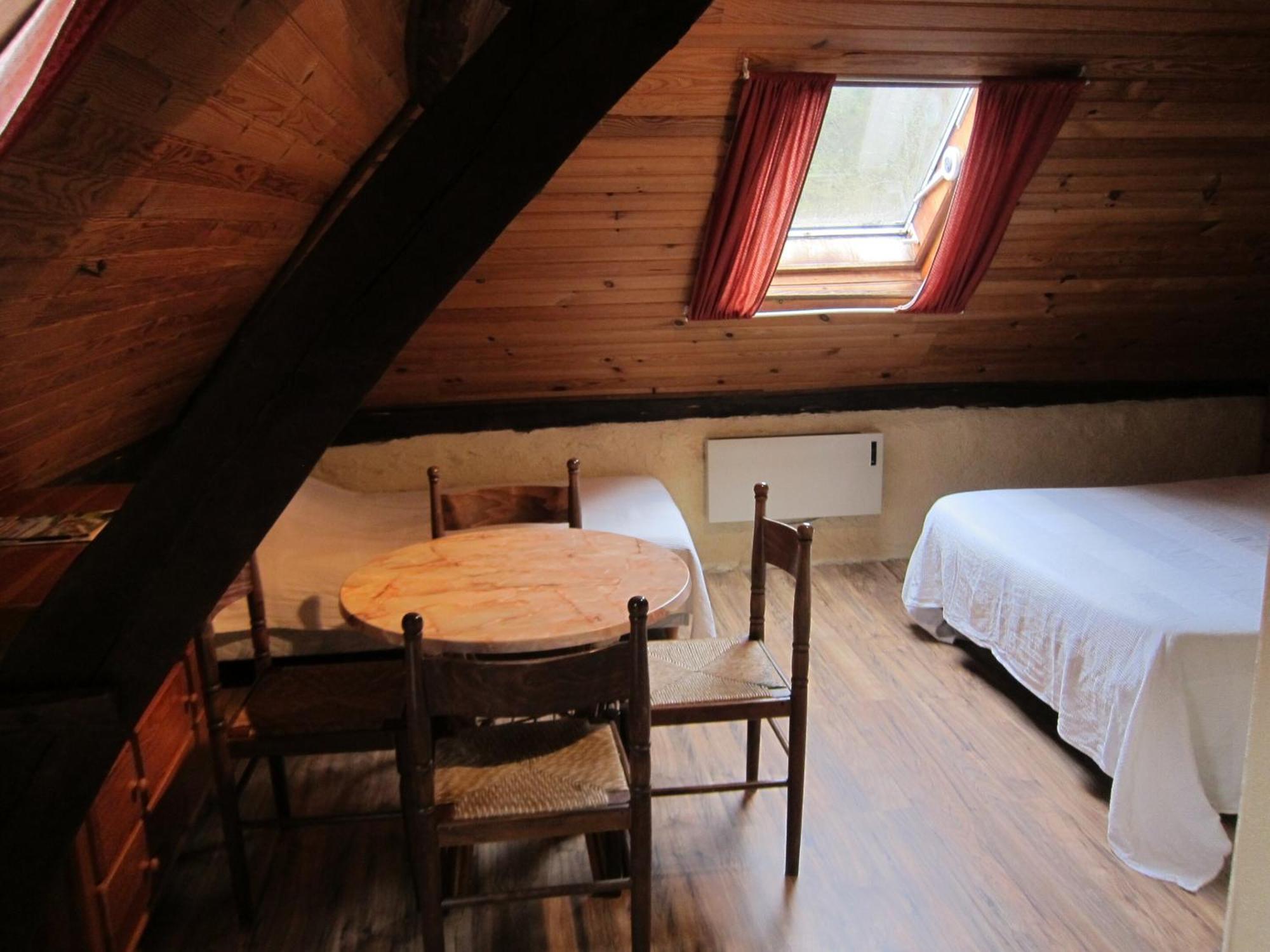 Auberge Des Deux Rivieres Seix Quarto foto